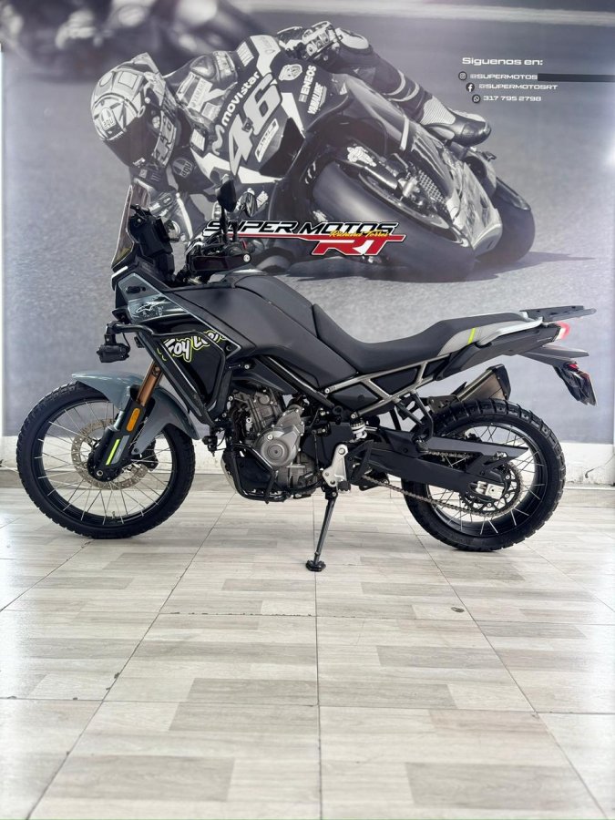 Imagen de CF MOTO 450 MT