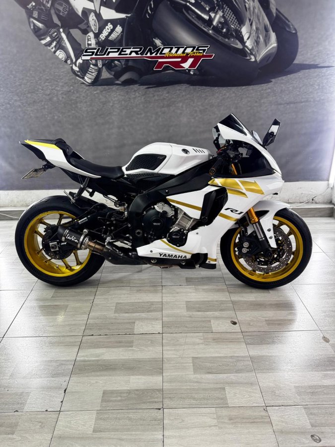Imagen de YAMAHA R1