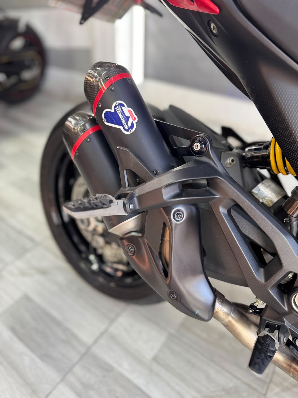Ducati Monster 937
