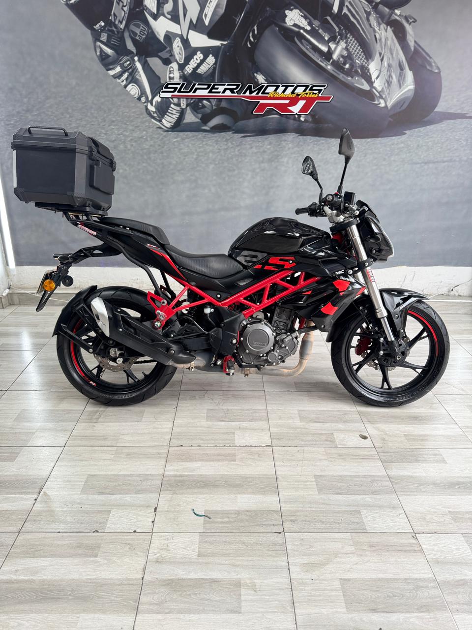 Imagen de Benelli TNT25