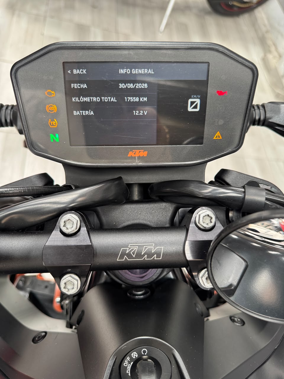 Imagen de KTM 890 DUKE