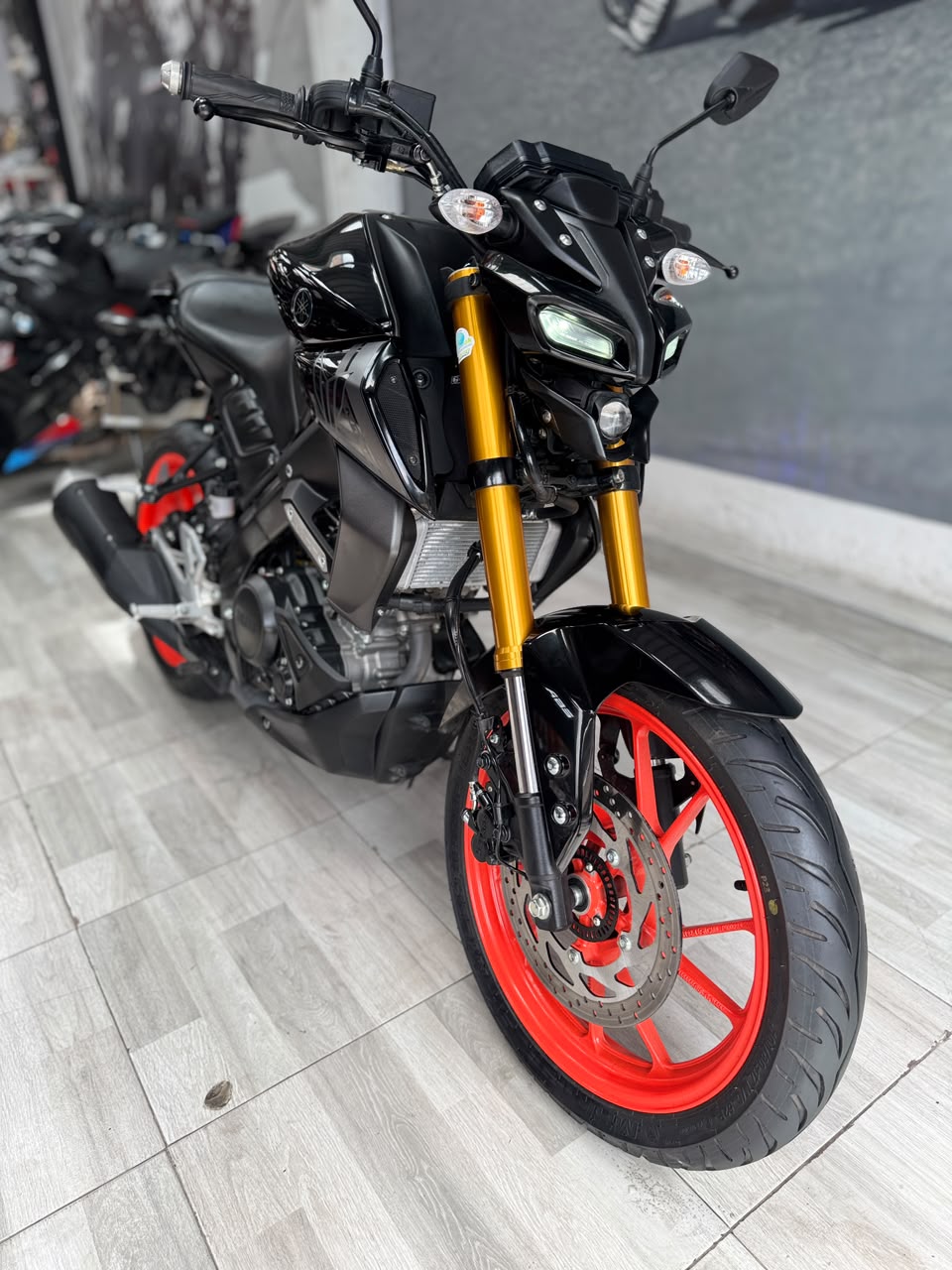 Imagen de YAMAHA MT 15