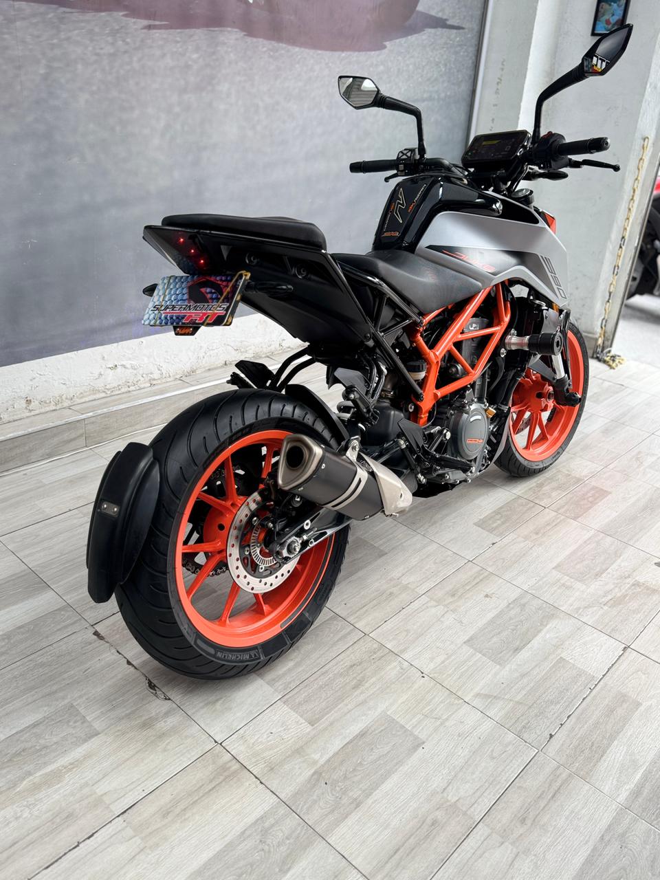 Imagen de KTM DUKE 390 NG