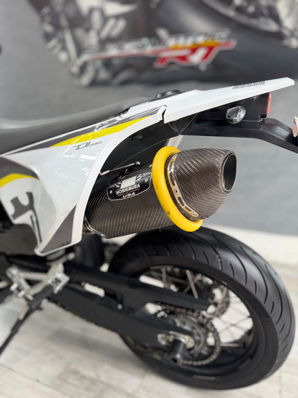 HUSQVARNA 701