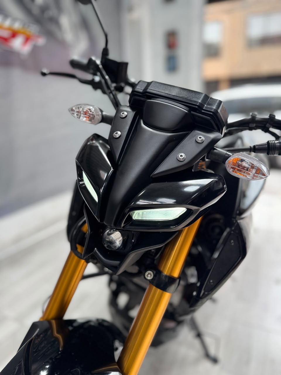 Imagen de YAMAHA MT 15