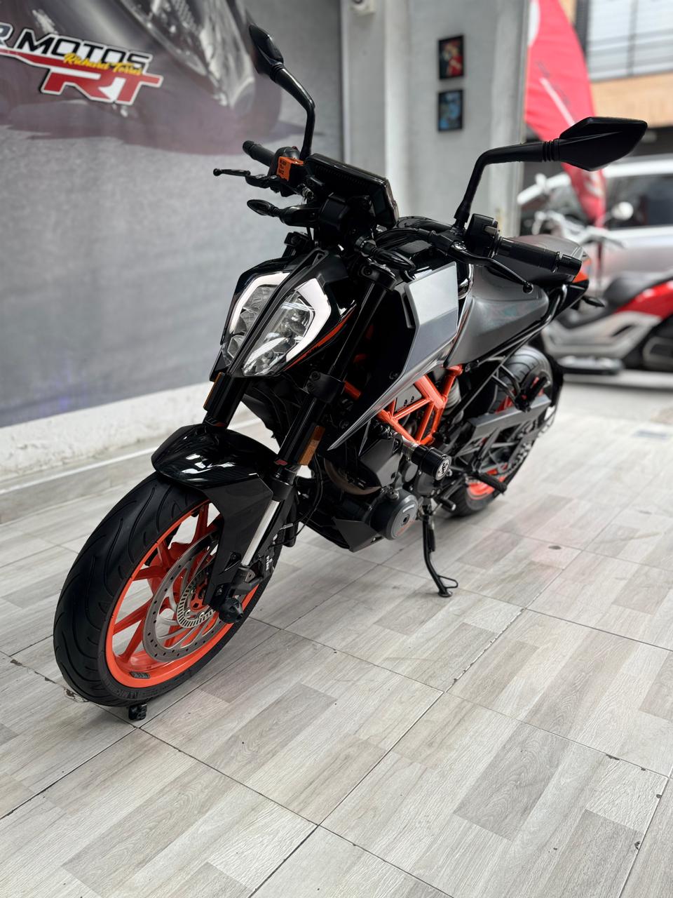 Imagen de KTM DUKE 390 NG