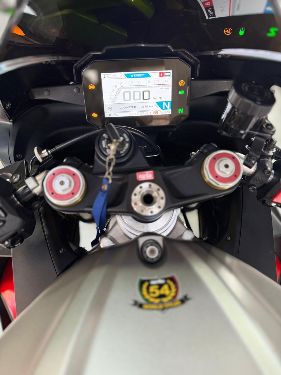 Imagen de APRILIA RSV4